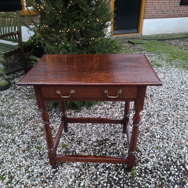 Engelse sidetable. TAF00070 - Afbeelding 4