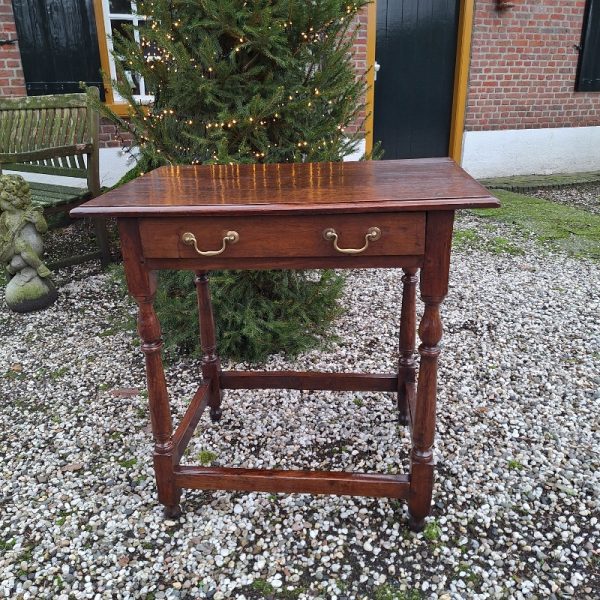 Engelse sidetable. TAF00070 - Afbeelding 2