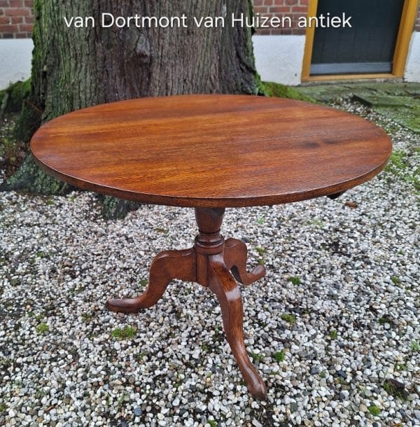 Tilttop tafel. TAF00073