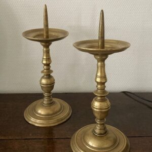 Paar Vlaamse penkandelaren 17e eeuw. KTB00241