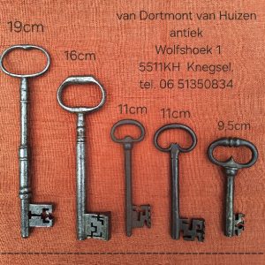 Vijf 17e eeuwse sleutels